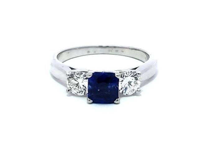 Sapphhire & Diamond Ring