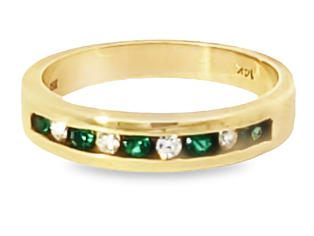 14kt Emerald Diamond Ring