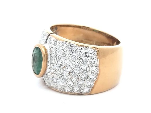 Emerald & Pavee Diamond Ring