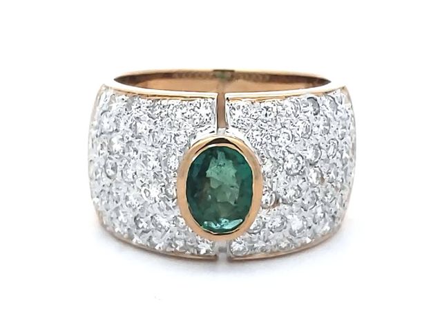 Emerald & Pavee Diamond Ring