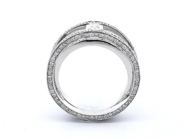 18kw 2.40 Ctw Diamond Ring