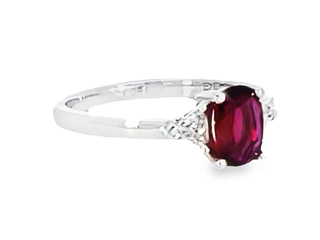 18KT Ruby & Diamond Ring