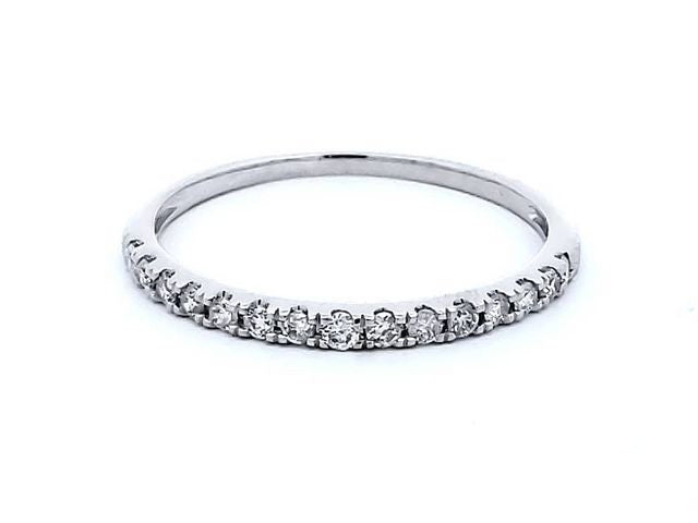 0.20 ctw Diamond Band