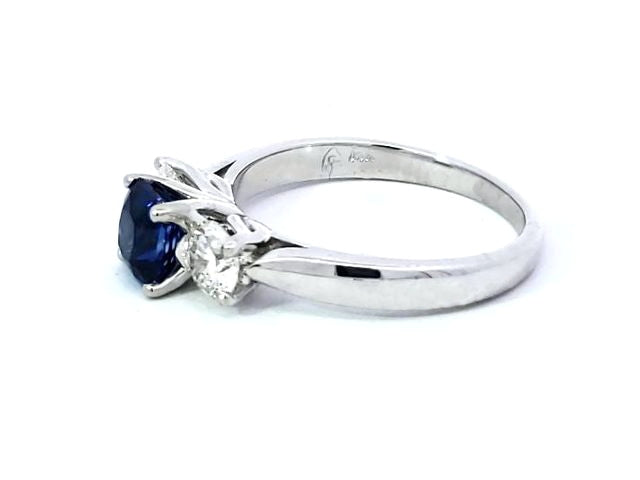 Sapphhire & Diamond Ring