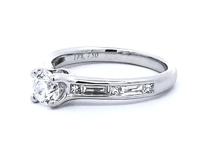 0.91ctw Diamond Engagement Ring