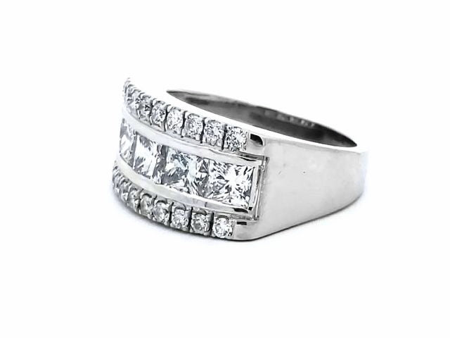 3.17 ctw Fancy Diamond Band