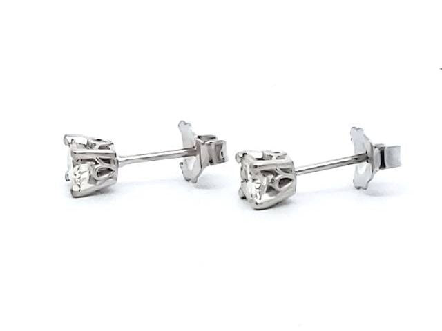 0.55 ctw Diamond Studs