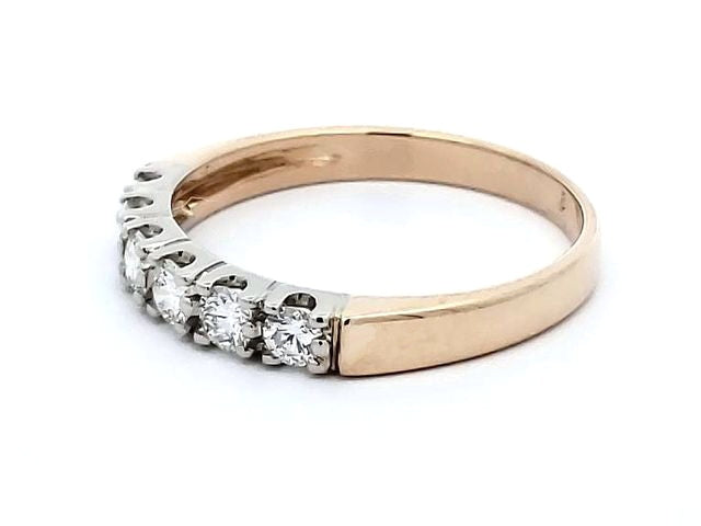 0.45 ctw Diamond Band